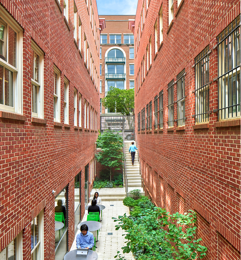 The side patio area of The ASLA Center