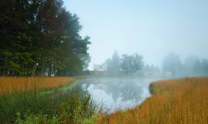 ASLA Honor Award Recipient, Lily Lake Residence by Michael Vergason Landscape Architects, Ltd. (Photo: Nic Lehoux)