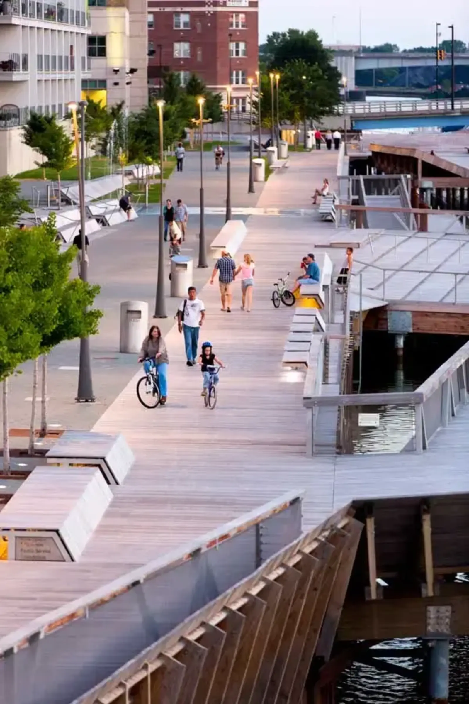 Green Bay City Deck / Mike Roemer