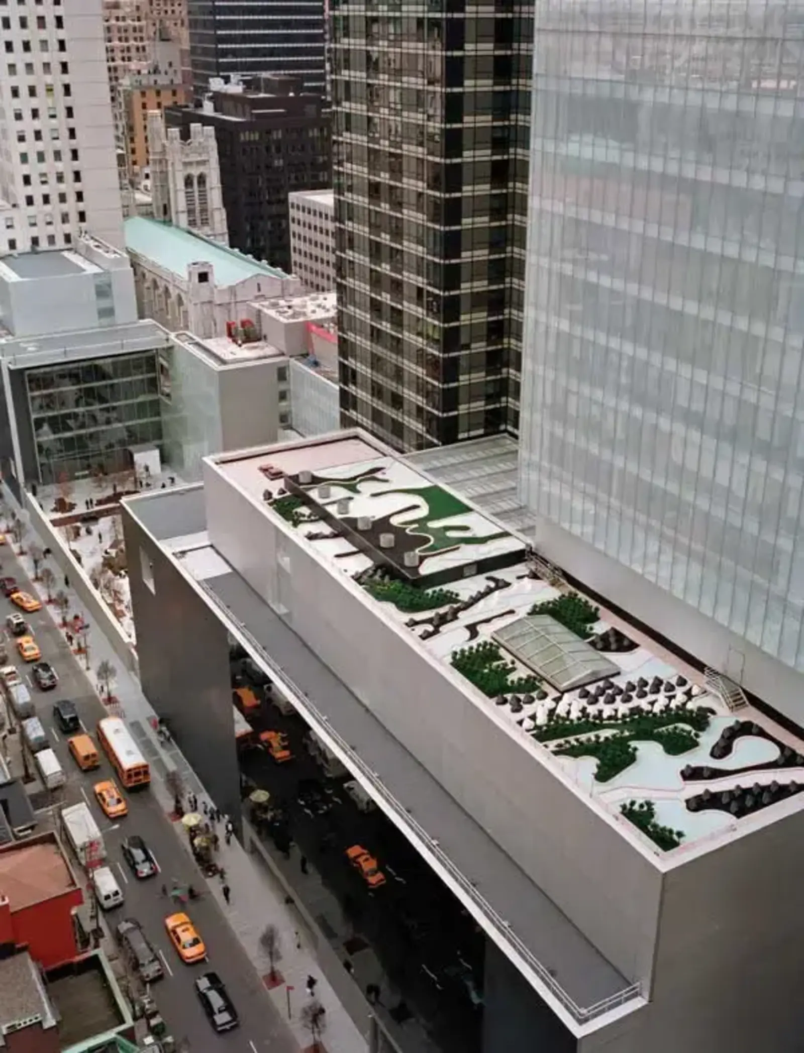 ASLA 2009 Professional General Design Honor Award. MoMA Rooftop Garden / Peter Mauss / ESTO